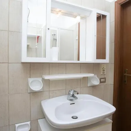 Trilocale A 50mt Dal Mare Di - M125 *