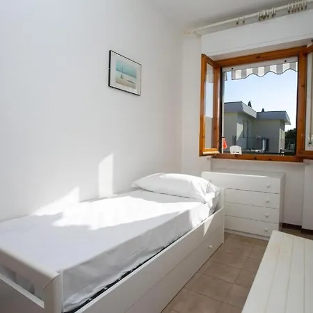 아파트 Trilocale A 50mt Dal Mare Di - M125 *